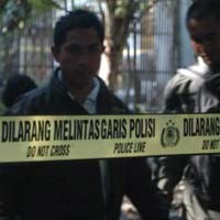 Ditemukan Mayat Aril, Police Line Kelilingi Rumah Ryan