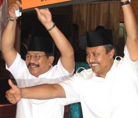 3 Lembaga Survei Menangkan Soekarwo-Gus Ipul 