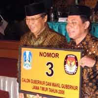 Pasangan SaLam Unggul di Tuban