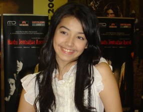 Velove Vexia Tolak Cinta Lokasi