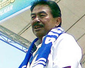 Diperiksa KPK 11 Jam, Eks Gubernur Jabar Lemas