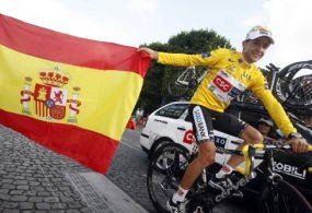 Sastre Juara Tour de France