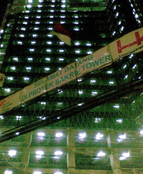 Gondola Jatuh di Rasuna Epicentrum, 1 Orang Nyangkut di Tower