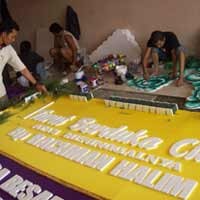Bos Gudang Garam Meninggal, Pedagang Bunga Kebanjiran Order
