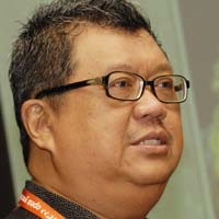 Bukan Cuma Jadi Gigolo Saja