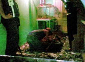 Ubin Berlapis Dua di Kamar Ryan Dibongkar