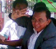 Pengobatan Gratis Pasangan Hadi