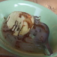 Menikmati Olahan Durian Montong 
