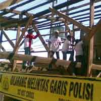 Pedagang Pasar Genting Baru Menyerah, Bangunan Dibongkar