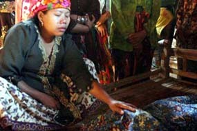 Polisi Selidiki Motif Pelemparan Bom Ikan di Rumah Saeri