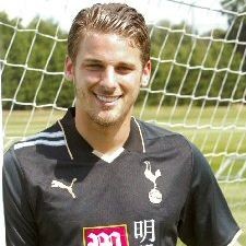 Lini Tengah Spurs Mantap