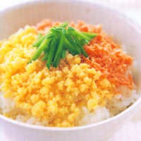 Nasi Tabur Telur & Salmon nan Praktis