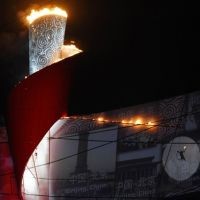 Li Ning Terbang ... dan Kaldron pun Menyala