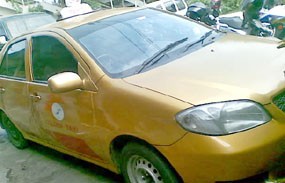 ABG Rampok Taksi Golden Rp 20 Ribu, Sopir Ditusuk