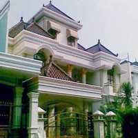 Perampok Satroni Rumah Mewah Lainnya