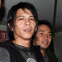 Ariel Peterpan Bete Kamera Digondol Maling