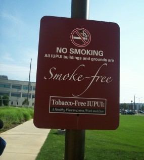 Merokok yang Kian Tak Populer