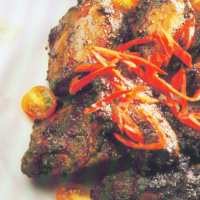 Ayam Keluak Enak dan Gurih