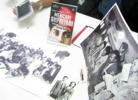 3 Foto Kuno Buktikan Andaryoko Orang Penting