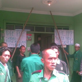 Konflik Internal, DPC PPP Kota Bandung Disegel