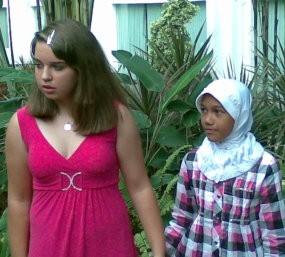 Berkat Surat Tsunami, Maggie dan Nada Bertemu di Jakarta