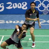 Markis/Hendra Sumbang Emas