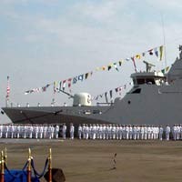 Kapal Perang Koarmatim Berhias