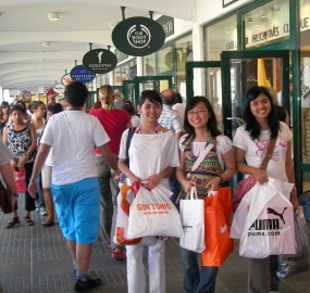 Parndorf Big Sale, Surga Shopaholic