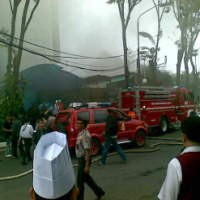 Gran Melia Terbakar, Tamu & Karyawan Berhamburan