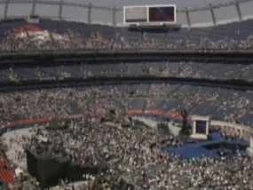 Pidato Obama Disambut Meriah Sekitar 84 Ribu Orang 