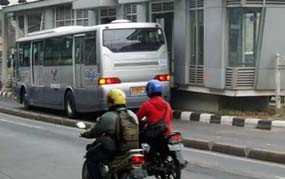 TransJ Tabrak Penyeberang di Depan Hotel Oasis Senen