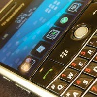 Bold, BlackBerry 3,5G Pertama di Dunia