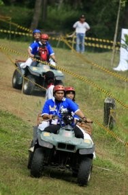 Melongok Kesejukan Danau Lido