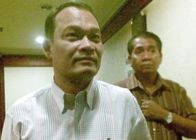 Azirwan Divonis 2,5 Tahun