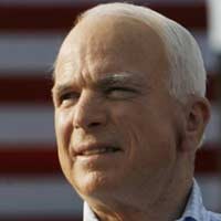 McCain Tak Ingin Tiru Kesalahan Bush