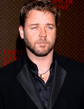 Russell Crowe Ramaikan Film Sherlock Holmes