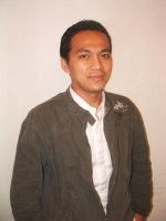 Menunggu Polis Avanza (PT Aneka Putra Santosa)