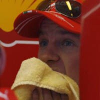 Ecclestone: Ada Apa dengan Kimi?