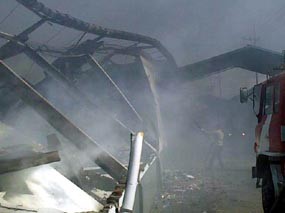 Api Diduga Berasal dari Gudang Produksi Makanan Ringan