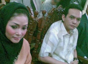 Hakim Doakan Al Amin - Kristina Bersatu Lagi