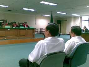 Hamka dan Antony Sidang Perdana, Didakwa Terima Rp 31,5 M