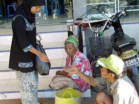 Setiap Ramadan, Pengemis Dadakan Marak di Sumenep