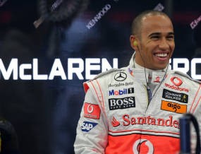 Hamilton Tak Takut Kecepatan Ferrari