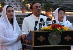 Dunia Ucapkan Selamat Atas Terpilihnya Asif Ali Zardari