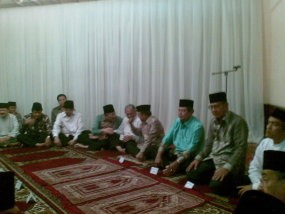 SBY Buka Puasa di Rumah Ginandjar