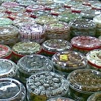 Razia Mamin, Ratusan Makanan & Minuman Disita