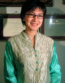 Wanda Hamidah dan Surat Suara Tanpa Foto