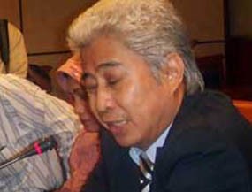 Rapat Paripurna DPR: Max Moein Dipecat