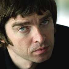 Noel Gallagher Diserang Penggemar di Pentas