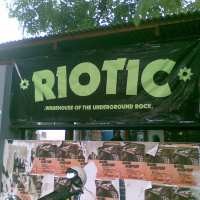Dua Karyawan Distro Riotic Dijemput Polisi